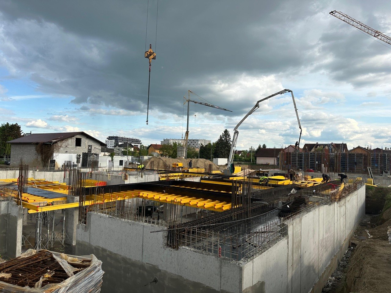 Monolitni radovi Zagreb — stambeni objekt, Front Development